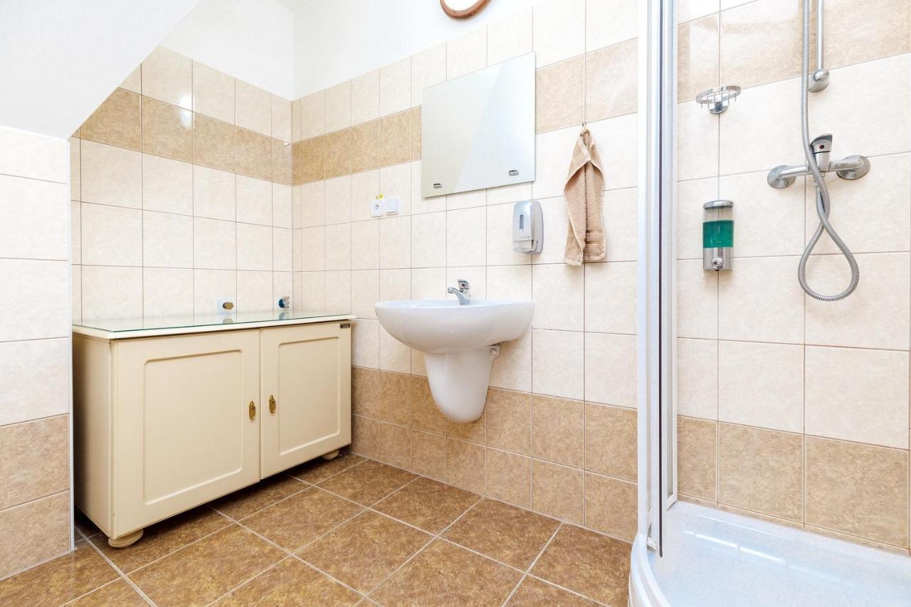 Farma Hory Hotell Karlsbad Exteriör bild