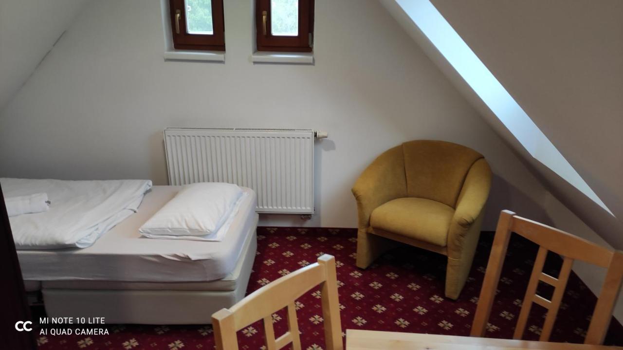 Farma Hory Hotell Karlsbad Exteriör bild