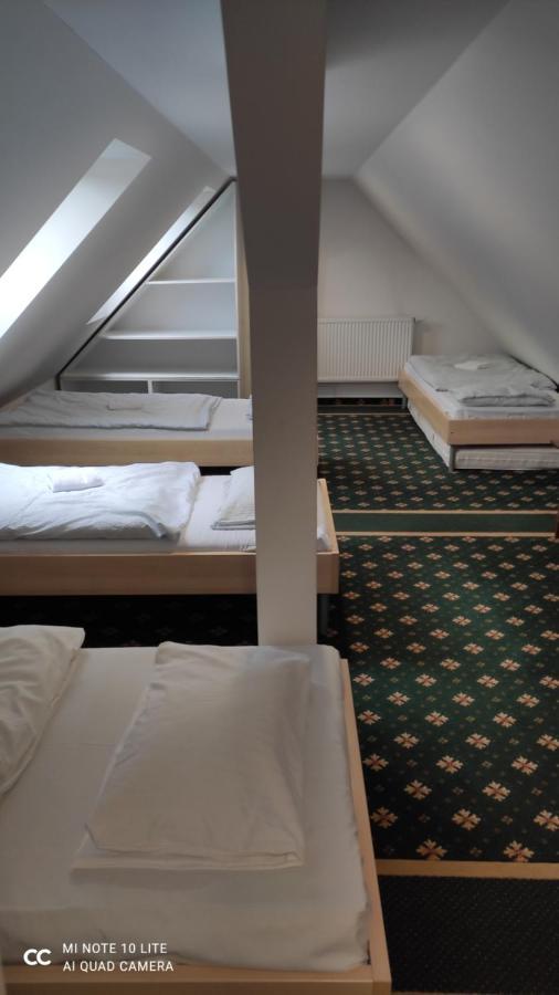 Farma Hory Hotell Karlsbad Exteriör bild